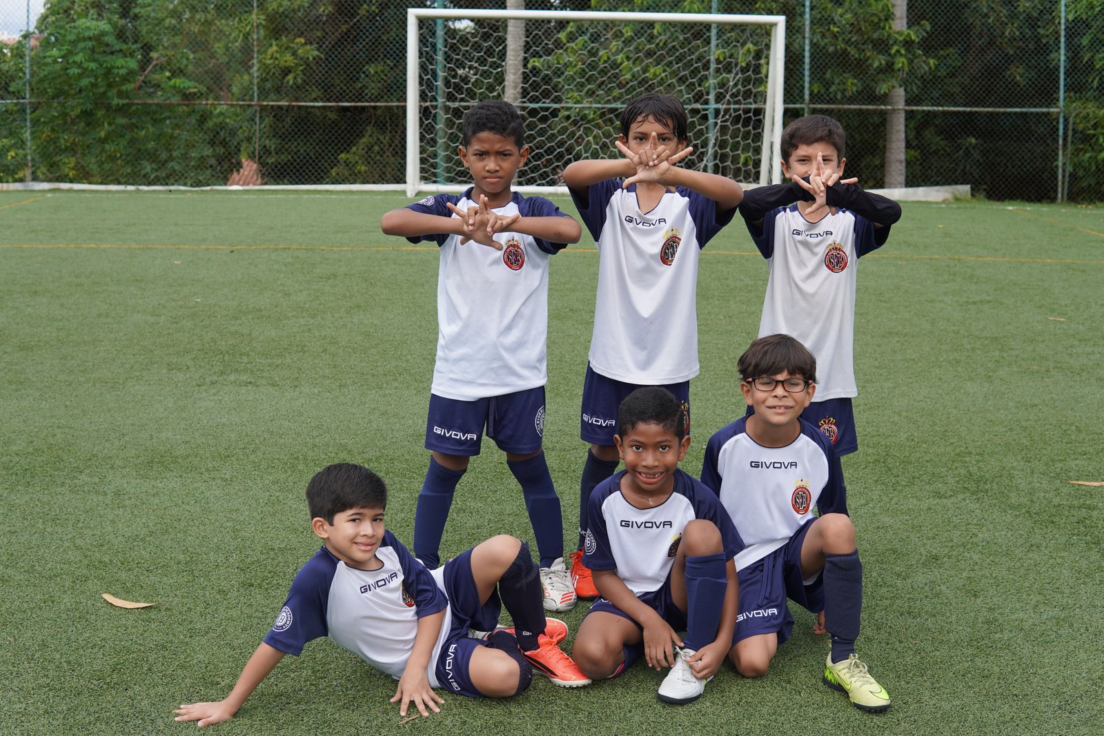 ¡Pequeños talentos brillan en la Liga Infantil Mixta de la Sociedad Española y Gleiser Academy!