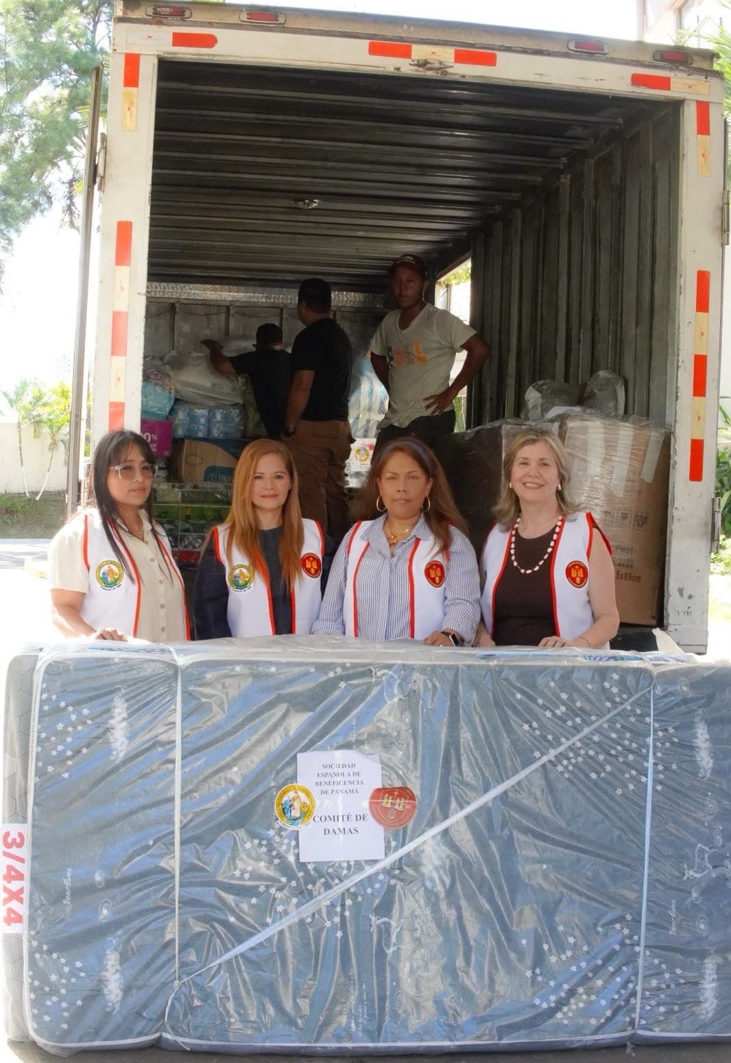 Donaciones a familias afectadas por el terremoto