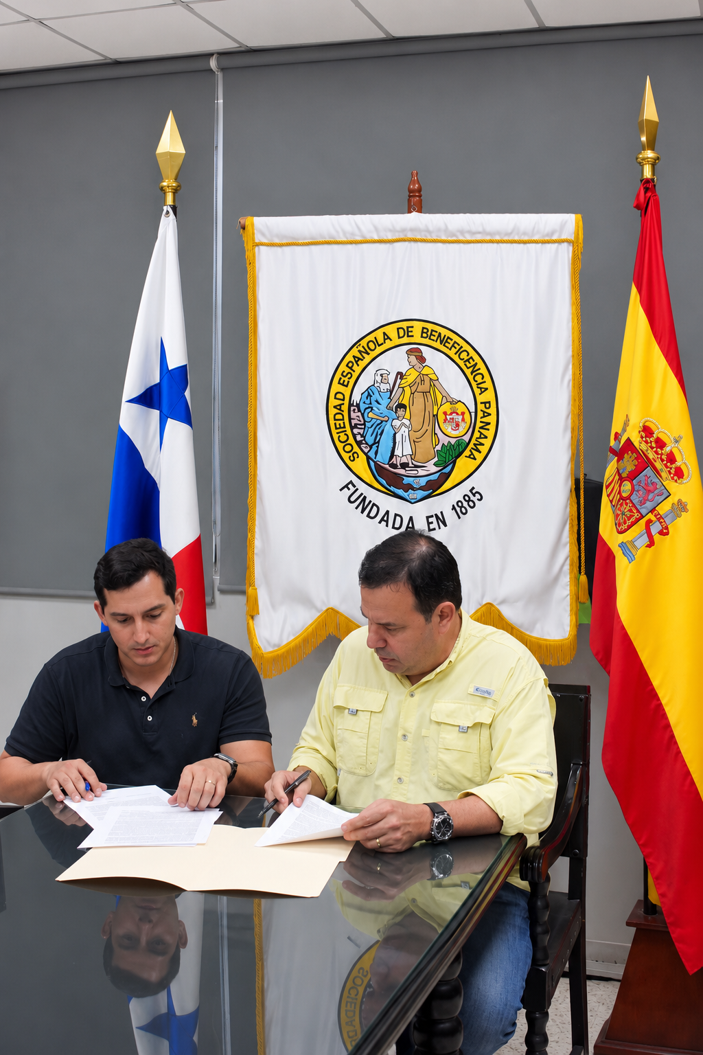 La Sociedad Española de Beneficencia y Portesco Sports firman acuerdo para ampliar y fortalecer la oferta deportiva y recreativa de la SEB