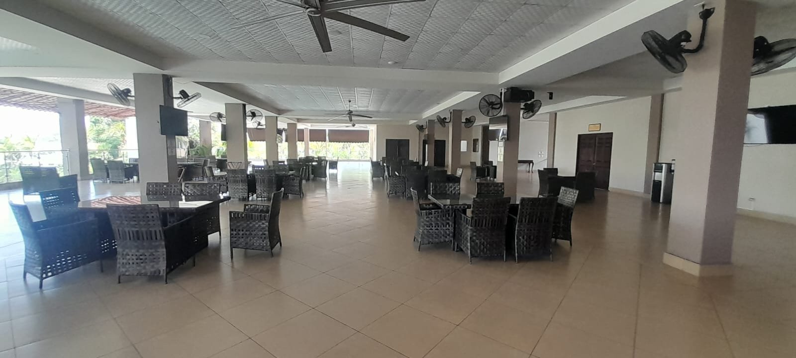 Terraza Las Palmeras