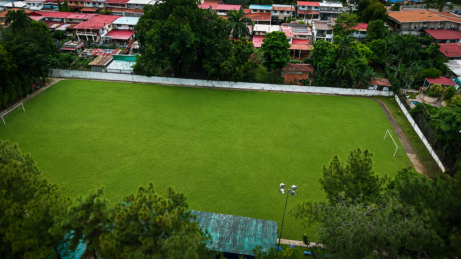 Cancha de fútbol grama regular